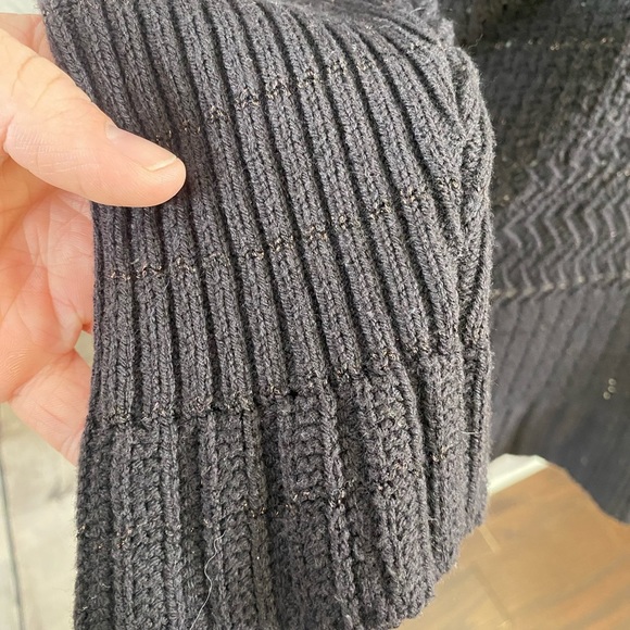 Calvin Klein V Neck Sweater size Large EUC - Picture 9 of 10